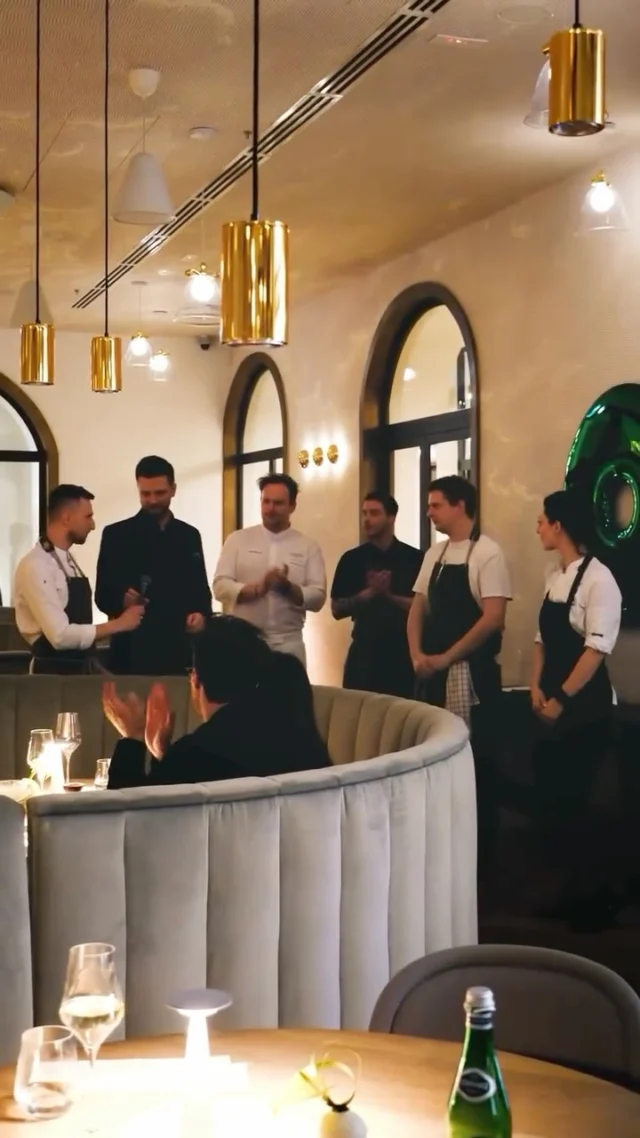 KUK po Polsce: Pomorskie 🌊🌲 

6 marca Restauracja KUK stała się miejscem wyjątkowego spotkania trzech kulinarnych osobowości i jednej wspólnej opowieści o Pomorzu.

Podczas kolacji degustacyjnej z cyklu KUK po Polsce goście mieli okazję spróbować autorskiego, 
6-daniowego menu inspirowanego smakami morza, lasów i lokalnych produktów Pomorza – w nowoczesnej interpretacji.

Gospodarzem wieczoru był @dawid_bielecki__ , 
a do wspólnej kulinarnej współpracy dołączyli:
@rafalchef_koziorzemski, z restauracji @fisherman.by.koziorzemski – wyróżniony w Michelin Guide 2024, mistrz pracy z lokalnym produktem 
i owocami morza.
@kamusznik, z restauracji @bialykrolikgdynia – twórca nowoczesnych interpretacji polskiej tradycji.

Trzech Szefów Kuchni. Jedno miejsce. Jedna kulinarna podróż po Pomorzu.

Dziękujemy wszystkim gościom za obecność i wspólnie spędzony wieczór. Do zobaczenia podczas kolejnej odsłony KUK po Polsce. ✨

KUK Around Poland: Pomerania 🌊🌲

On March 6, Restaurant KUK became the setting for a unique meeting of three culinary personalities and one shared story about Pomerania.

During the tasting dinner from the KUK Around Poland series, guests had the opportunity to experience a signature six-course menu inspired by the flavours of the sea, forests and local products of Pomerania – presented in a modern interpretation.
The evening was hosted by @dawid_bielecki__,
who was joined in a special culinary collaboration by:
@rafalchef_koziorzemski, @fisherman.by.koziorzemski – featured in the Michelin Guide 2024, a master of working with local ingredients and seafood.
@kamusznik, @bialykrolikgdynia – the creator of modern interpretations of Polish culinary tradition.

Three chefs. One place. One culinary journey through Pomerania.
Thank you to all our guests for being with us and sharing this special evening.

See you at the next edition of KUK Around Poland. ✨